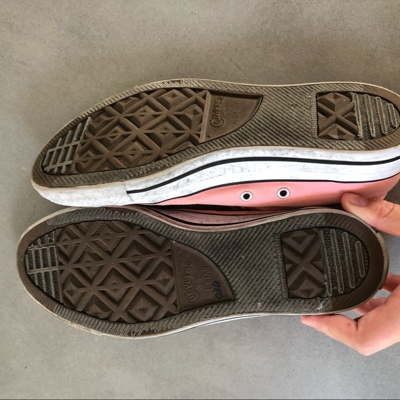 Pink converse - Picture 3 of 3